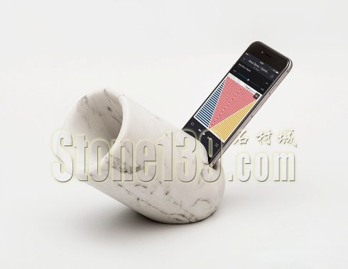 意大利設計師打造的大理石材質的手機音頻放大器1