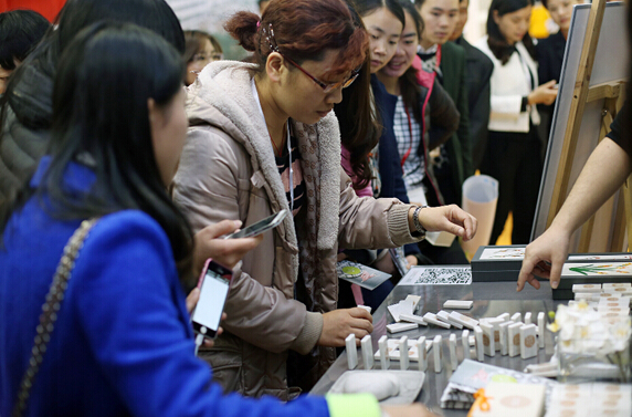 江西雅高礦業(yè)2015廈門石材展展廳現(xiàn)場圖片