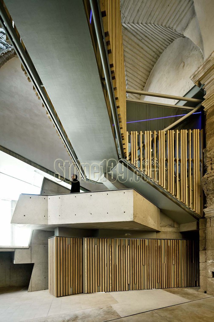 201507231357563337.jpg 全世界20座因石材而生輝的最美教堂