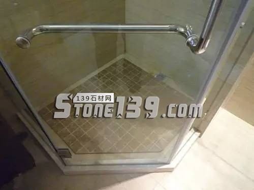 夏天裝飾浴室,大理石鋪地應(yīng)該這么用