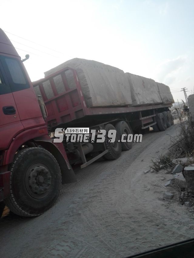 南安石井鎮(zhèn)征遷:1000畝23萬立方石材荒料乾坤大挪移
