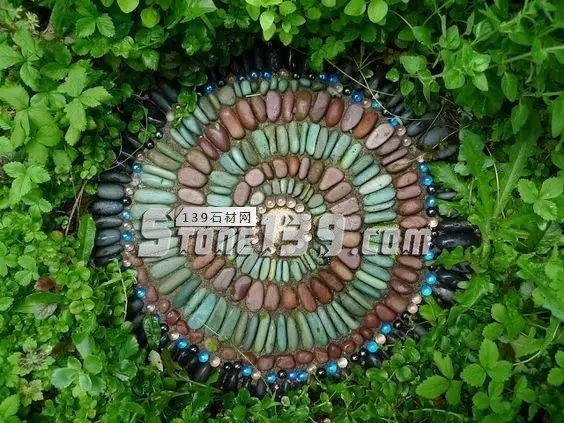 實用與藝術感并存&mdash;鵝卵石的鋪裝應用