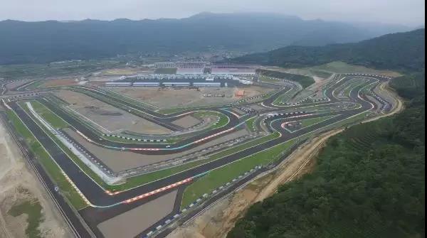 浙江某石材礦山大變身,成為國際賽車場