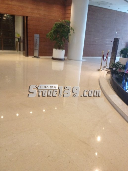 貝金米黃來(lái)自克羅地亞的(淺色)米黃系大理石