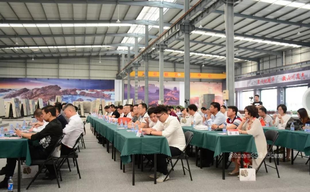 “福能世界石都藝創(chuàng)中心文化藝術(shù)節(jié)”在水頭閃耀啟動(dòng) 福能達(dá)人石舉辦水頭石材文化藝術(shù)節(jié)