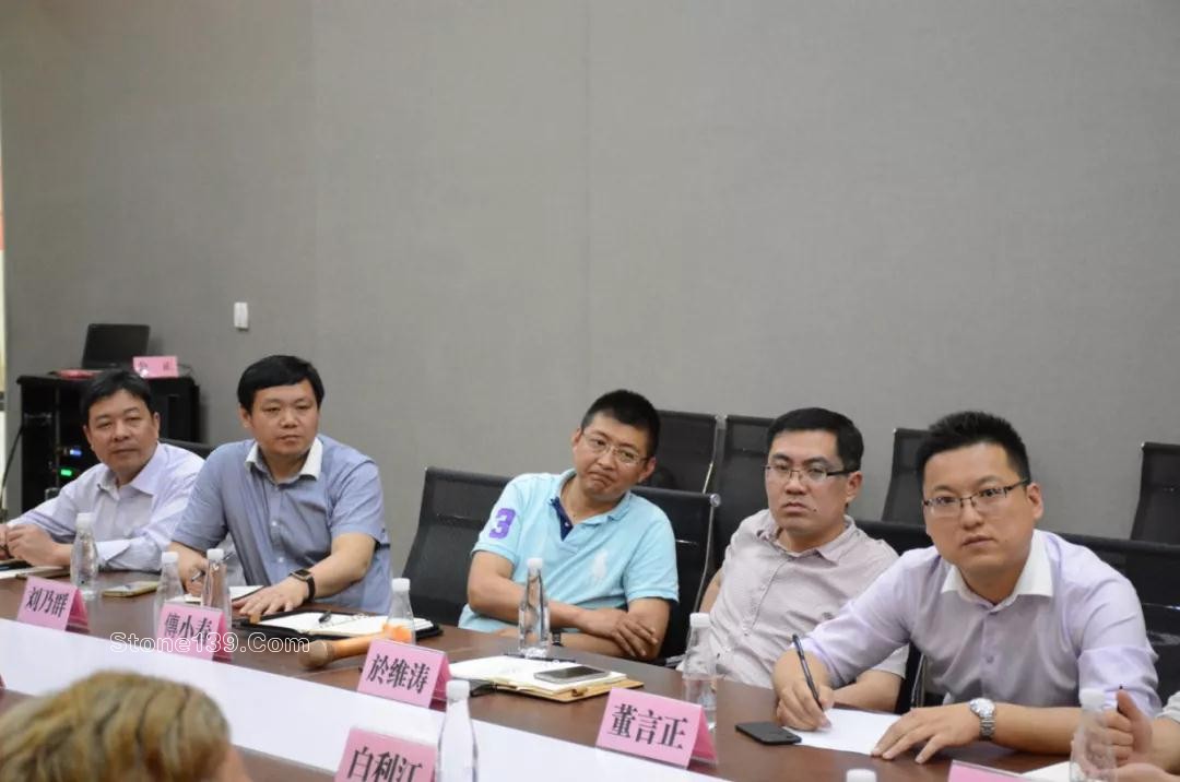 在新窗口打開圖片 洋口港集裝箱運輸航線將于6月份開通,管委會一行到水頭做考察交流