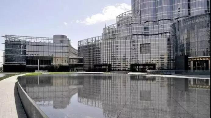 花崗巖石材工程鏡面水的做法 石材鏡面水的做法淺析(配圖)