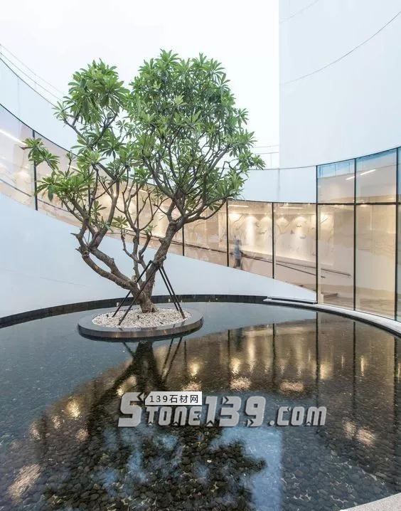 花崗巖石材工程鏡面水的做法 石材鏡面水的做法淺析(配圖)