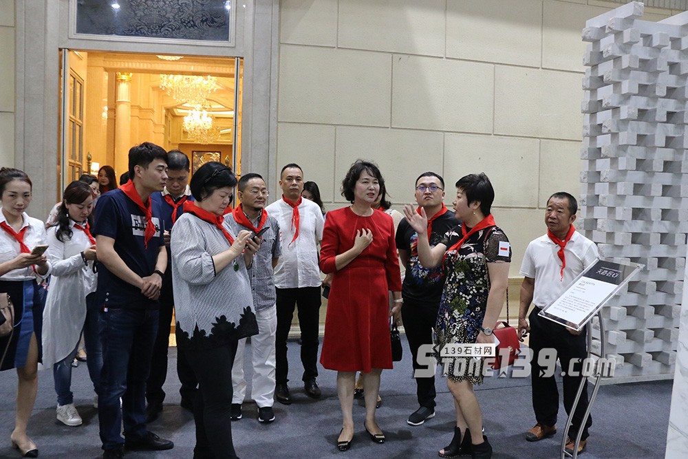 順發(fā)石代廣場開業(yè)盛典暨2018順發(fā)石尚發(fā)布會盛大啟幕 2018順發(fā)石代廣場開業(yè)盛典現(xiàn)場圖