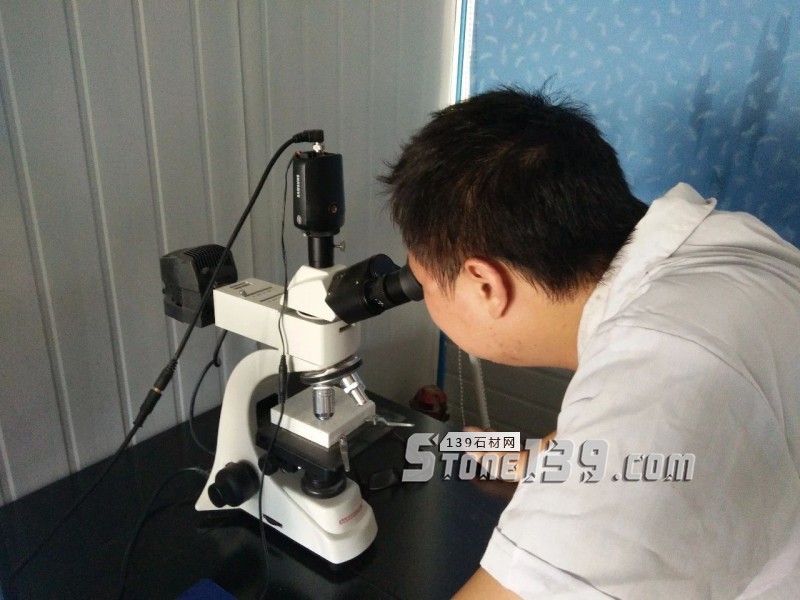 好好地賣膠水，這家公司為何還開了研究院？