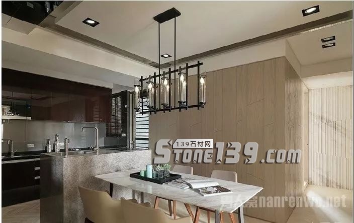 大理石與天然原木碰撞 重塑現代宜人風光家居