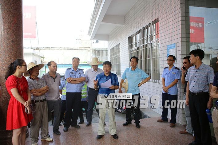 廣東羅定市大力整治大崗路石材加工點，為市民營造良好生活環(huán)境