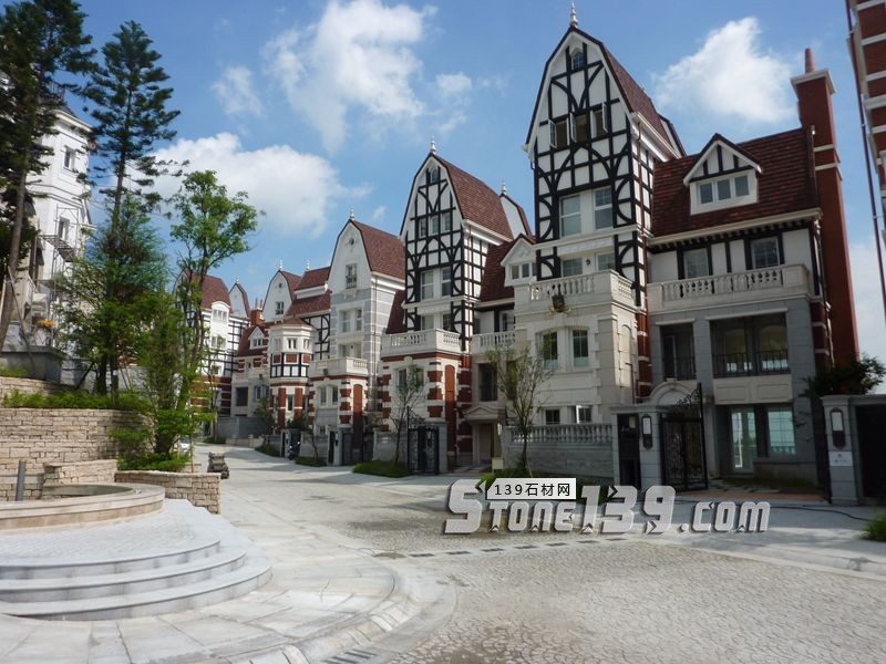 現(xiàn)代建筑裝飾中石材有什么優(yōu)勢？