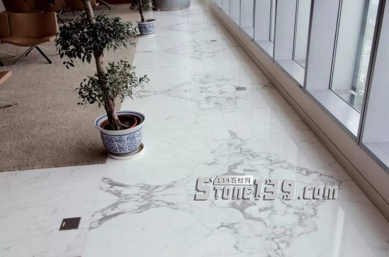雪花白大理石經典裝飾設計案例-感受奢華紋理之美