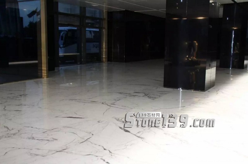 雪花白大理石經典裝飾設計案例-感受奢華紋理之美