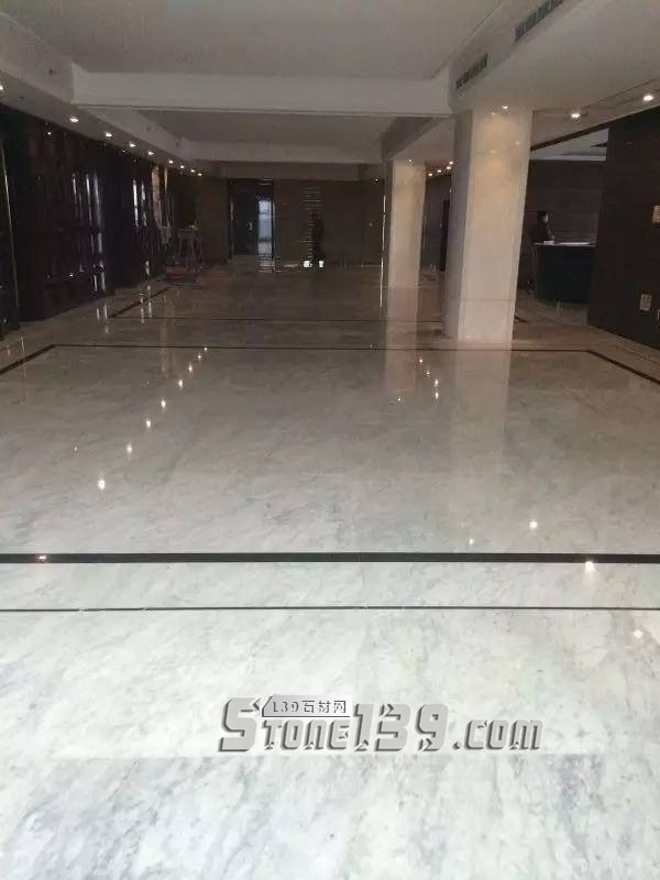 雪花白大理石經典裝飾設計案例-感受奢華紋理之美