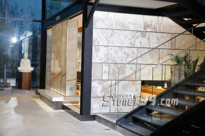 凌云玉石董事長(zhǎng)甘傳輝:當(dāng)玉石生活美學(xué)到來(lái)