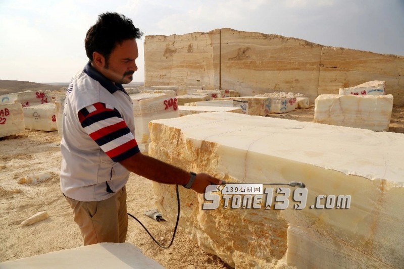 凌云玉石董事長(zhǎng)甘傳輝:當(dāng)玉石生活美學(xué)到來(lái)