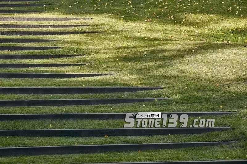 創意景觀設計,石材嵌草鋪裝惹人醉