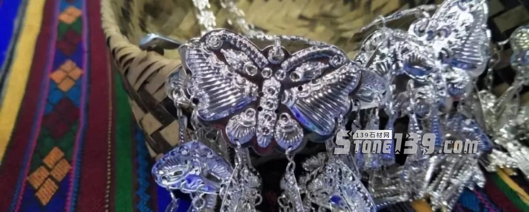 2018全國石材礦山大會在鎮寧中國(安順)石材城召開 2018全國石材礦山大會現場