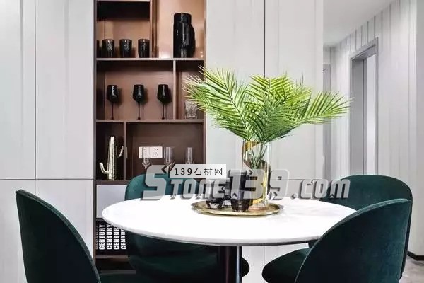 大理石+金屬，輕奢風的最佳cp