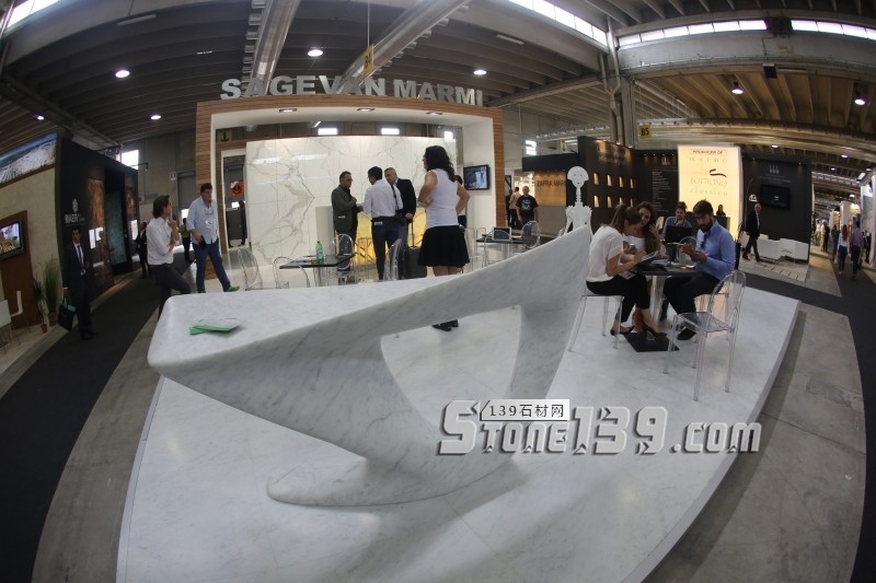 意大利石材展會上的那些大理石藝術品