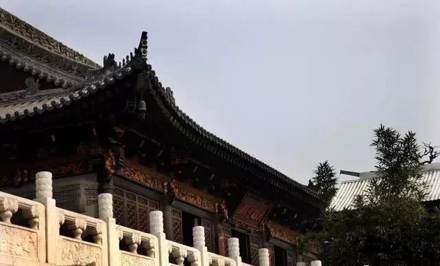 “名動天下”的石雕欄桿作品(附圖) 中國古老石材工程之石雕橋欄桿 承載著千年的歷史與文化