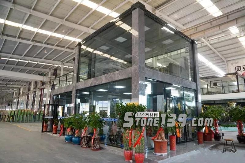 德石石材(愛馬仕灰大理石)新龍旗艦店正式開業