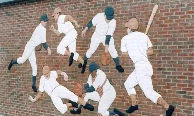 街頭雕刻藝術除了石材還有這么多原來