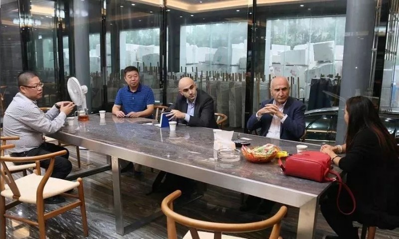 希臘最大爵士白礦主拜訪廣西賀州旺高工業區合源粉體公司