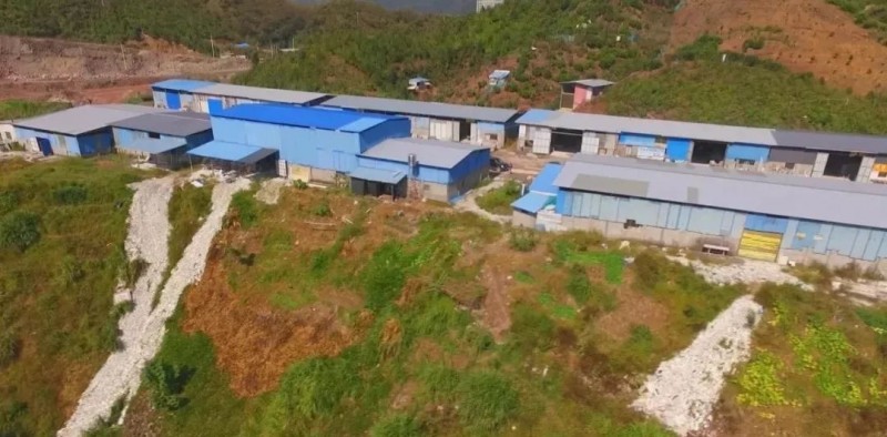 浙江溫州泰順縣十三家石材廠違建生產經營，被采取強硬措施處置