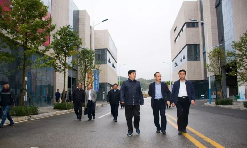 貴州安順市市領(lǐng)導(dǎo)到中國(guó)（安順）石材城調(diào)研，推動(dòng)產(chǎn)業(yè)向高端化、集群化發(fā)展！