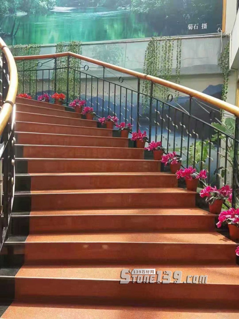 四川雅安天虹石材廠主營雅蒙黑、滎經紅（中國紅）、紫檀木紋、漢白玉