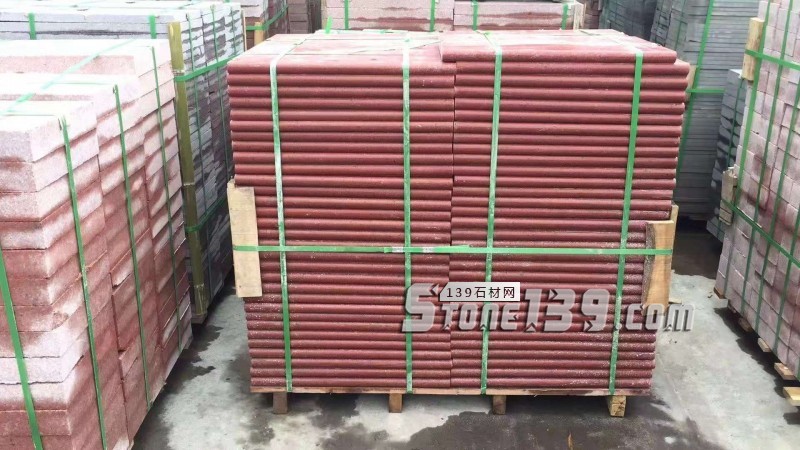 四川雅安天虹石材廠主營雅蒙黑、滎經紅（中國紅）、紫檀木紋、漢白玉