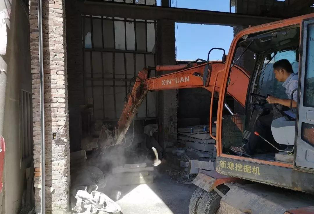 福建南安市豐州鎮石材行業環保整治現場