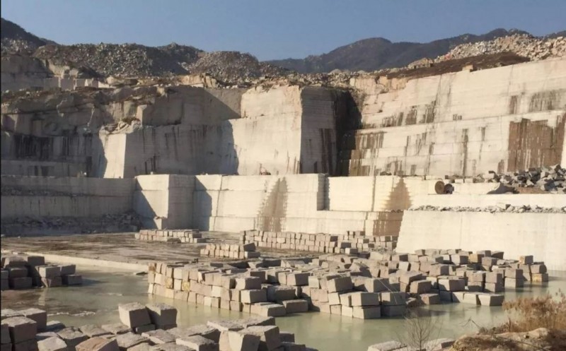 山東五蓮縣綜合整治礦山石材行業(yè),已有188家石材加工企業(yè)通過(guò)環(huán)評(píng)驗(yàn)收