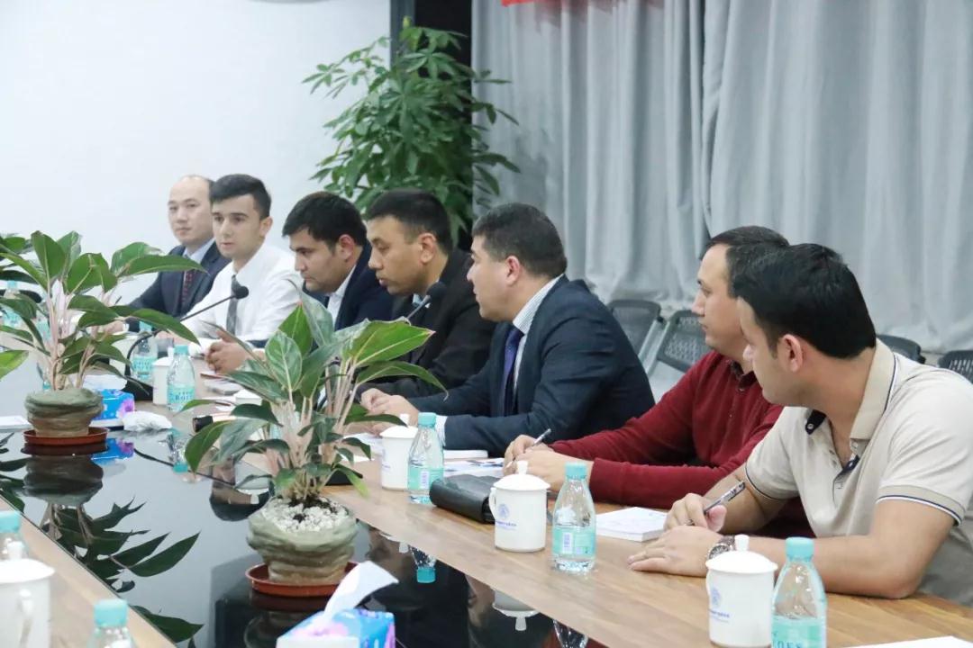 烏茲別克斯坦納沃伊州政府代表團一行蒞臨南安市考察 國外石材考察團來水頭考察石材產業