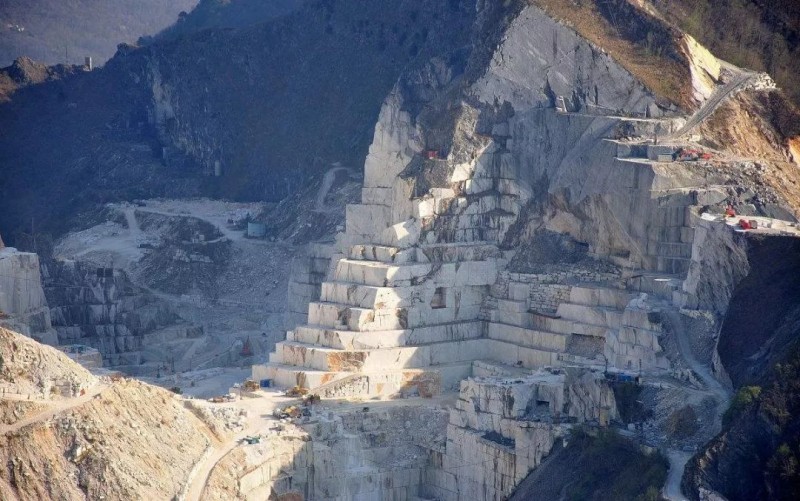 貿(mào)易商蜂擁而至,意大利白石會(huì)被做“爛”嗎?