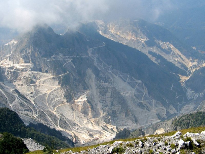 天然白色大理石的分布與形成過程解析