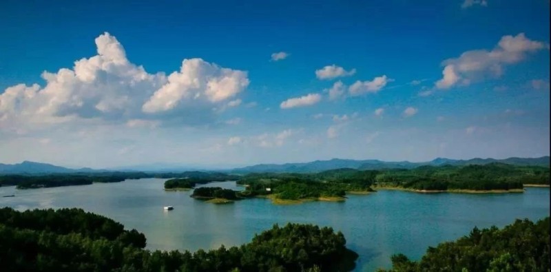 湖北隨州石材業(yè)國(guó)家鼓勵(lì)發(fā)展的產(chǎn)業(yè)集群!且黃金麻可以下料了!