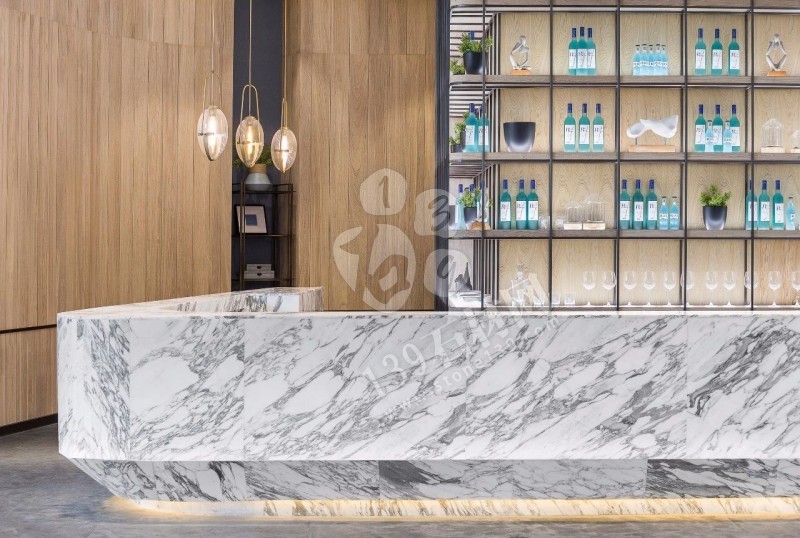 當(dāng)大理石遇上原木 會擦出怎樣的火花？