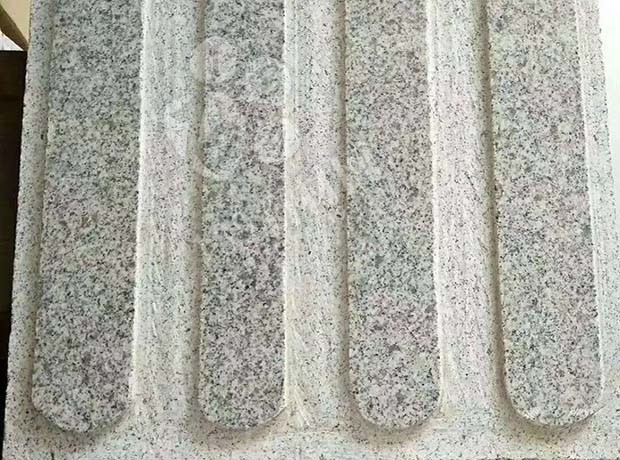 泌陽縣【豐達石材廠】主營河南芝麻白(芝麻灰)路沿石