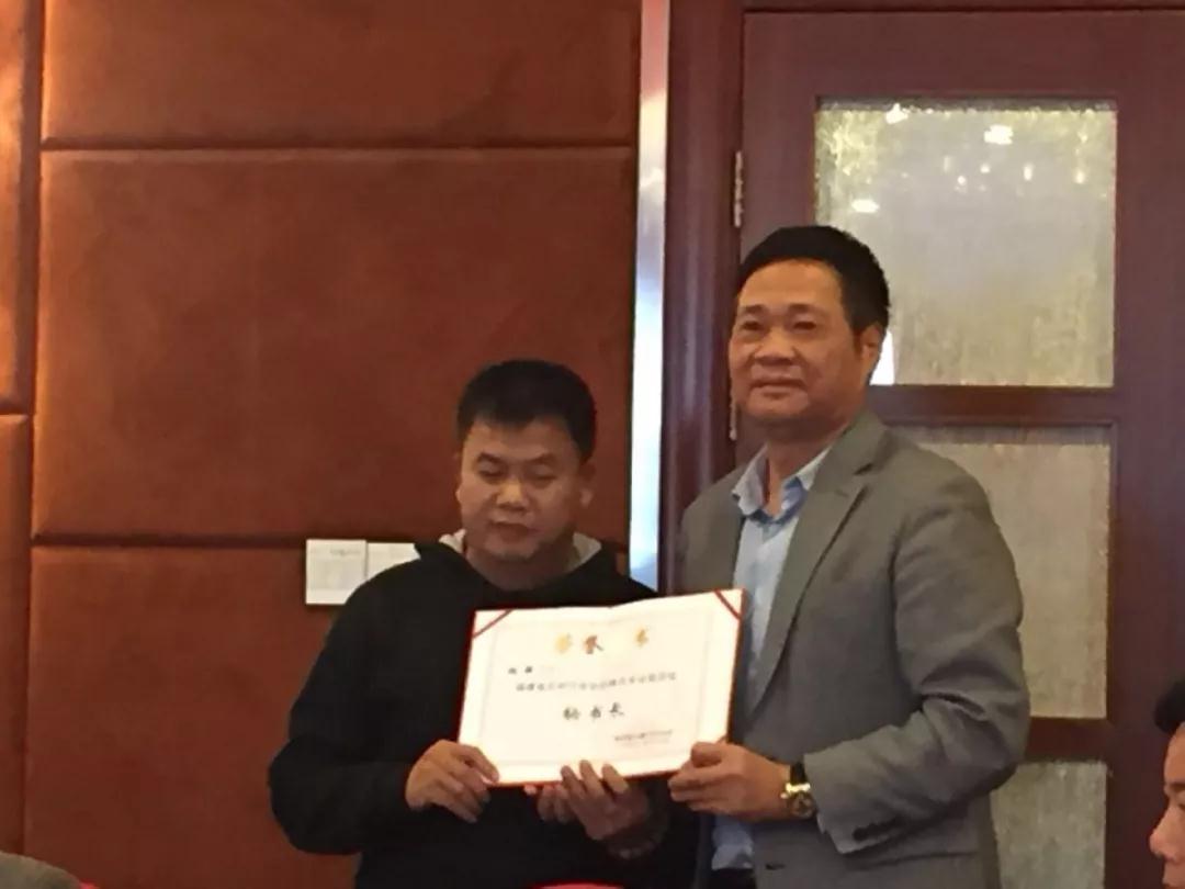 福建省石材行業協會第四屆二次理事(擴大)會在惠安召開 惠安召開福建省石材行業協會第四屆二次理事(擴大)會