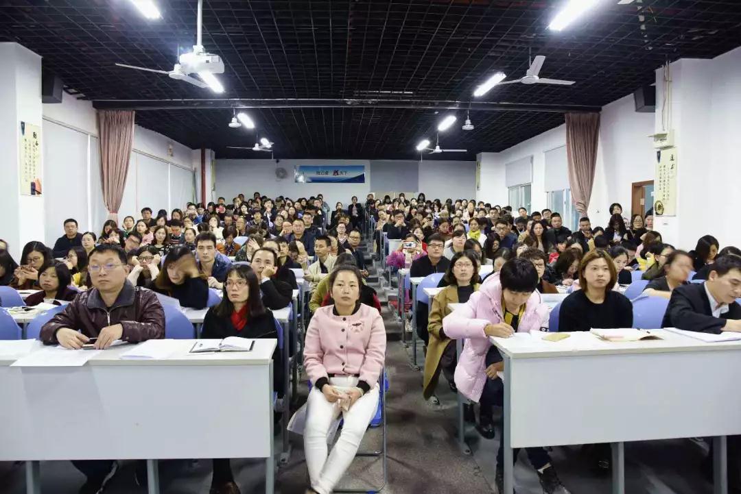 福建水頭鎮(zhèn)舉辦石材行業(yè)個人所得稅專項扣除專場培訓(xùn)會 石材行業(yè)個人所得稅培訓(xùn)