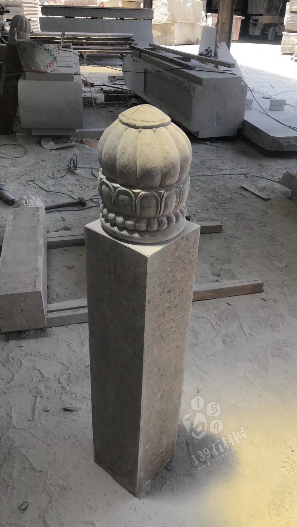 田中石材異形廠主營石材圓柱、石材雕刻、石材欄桿、圓球、擋車石、線條、異形