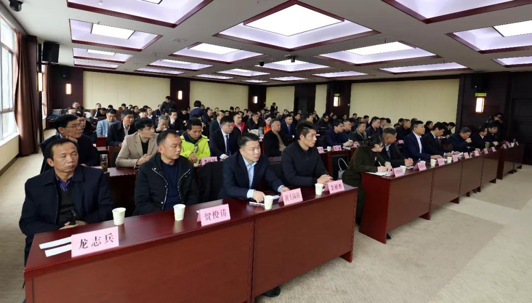 湖北麻城市舉行2019年“開門紅”招商引資項目集中簽約儀式,9家石材企業(yè)參加 2019麻城石材簽約動態(tài)