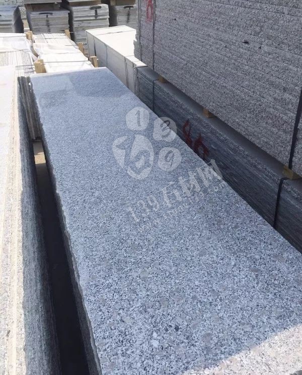 招遠縣(山東珍珠花產(chǎn)地)對17家石材開采企業(yè)開展集中斷電關(guān)停行動!珍珠花漲價? 山東珍珠花石材