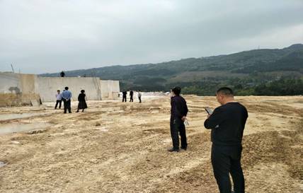 貴州思南縣副縣長黃仕軍參觀考察巨鼎實業(yè)公司產(chǎn)業(yè)園區(qū)簡訊 貴州巨鼎實業(yè)迎思南縣縣領(lǐng)導(dǎo)考察