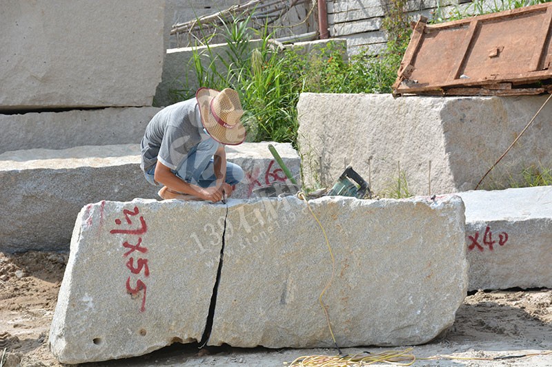 官宣:石材產業不屬于高污染產業,而是建材工業中的環保型產業 石材產業不屬于高污染行業