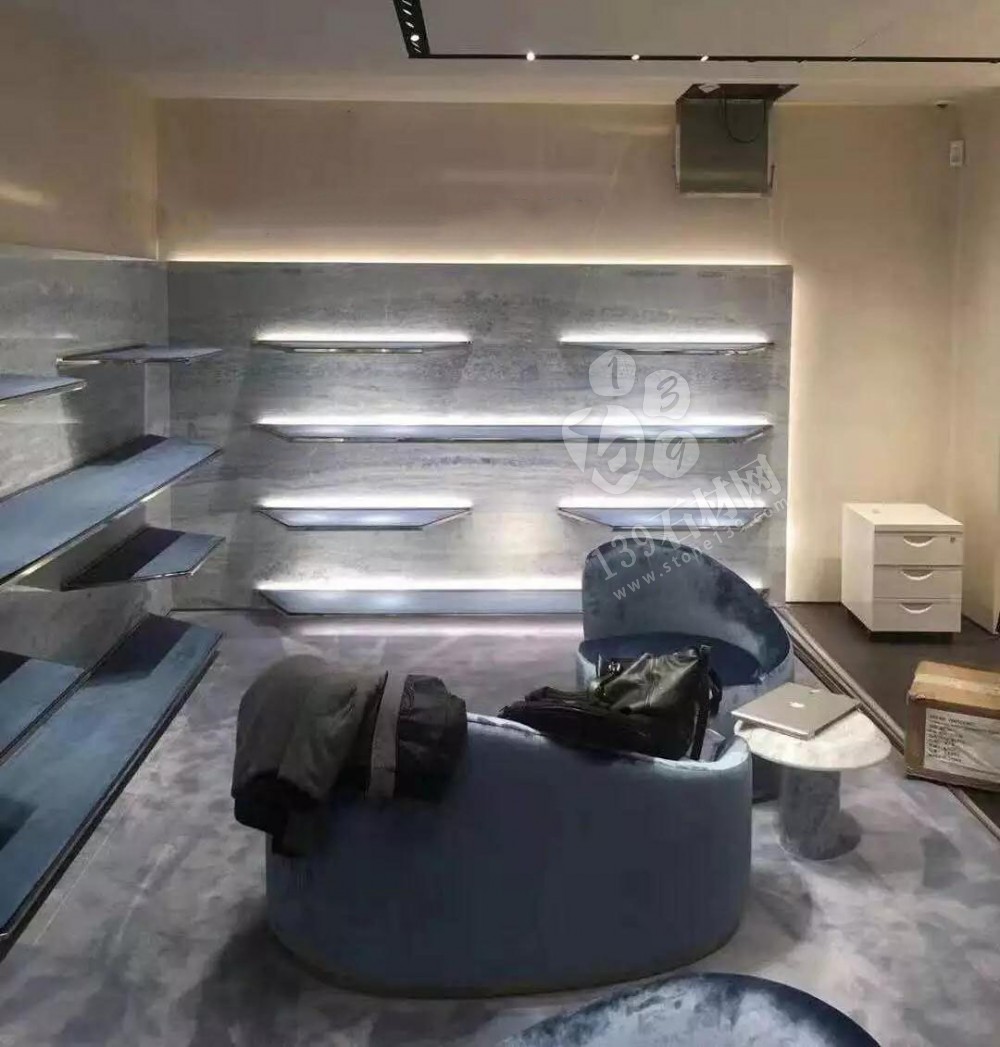 藍水晶奢石(夢幻藍、藍天白云)介紹